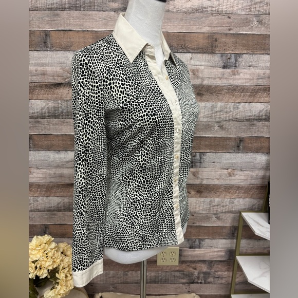 J McLaughlin Black and White Animal Print Button Down Small - Picture 4 of 6